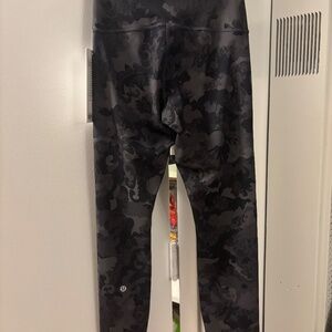 Brand New Lululemon Leggings 25" Size 4